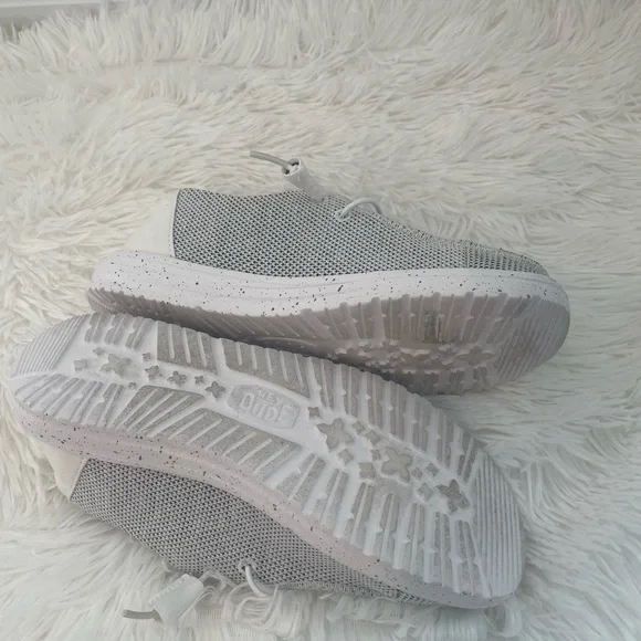 Hey Dude women’s Light Gray Slip-On Loafers - Picture 2 of 4